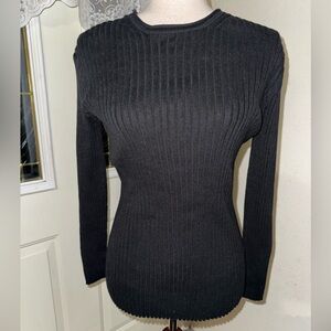 Everlane organic cotton black Ribbed Sweater